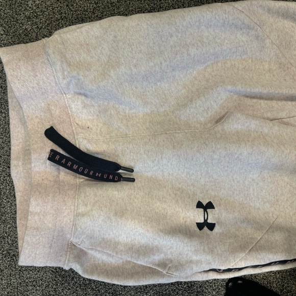 Under Armour / small Heathered pink joggers - Picture 3 of 5